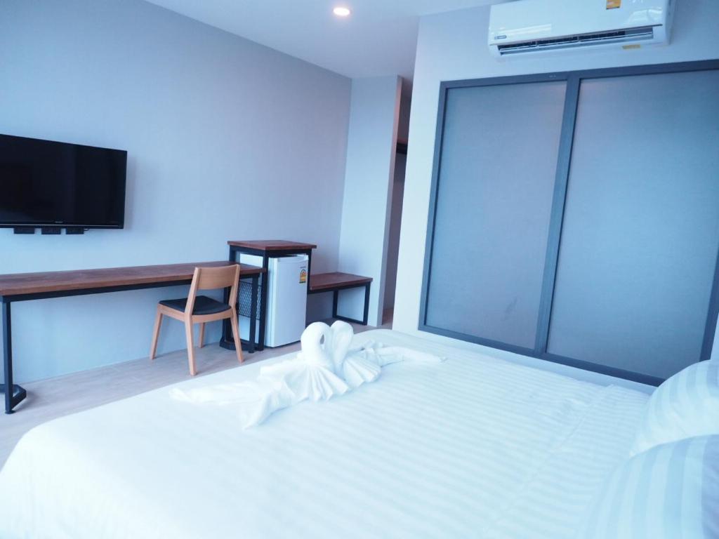 Atom Phuket -sha 3*