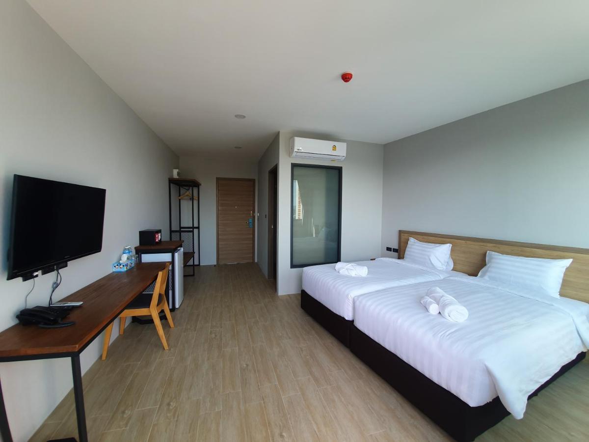 Atom Phuket -sha Hotel 3*