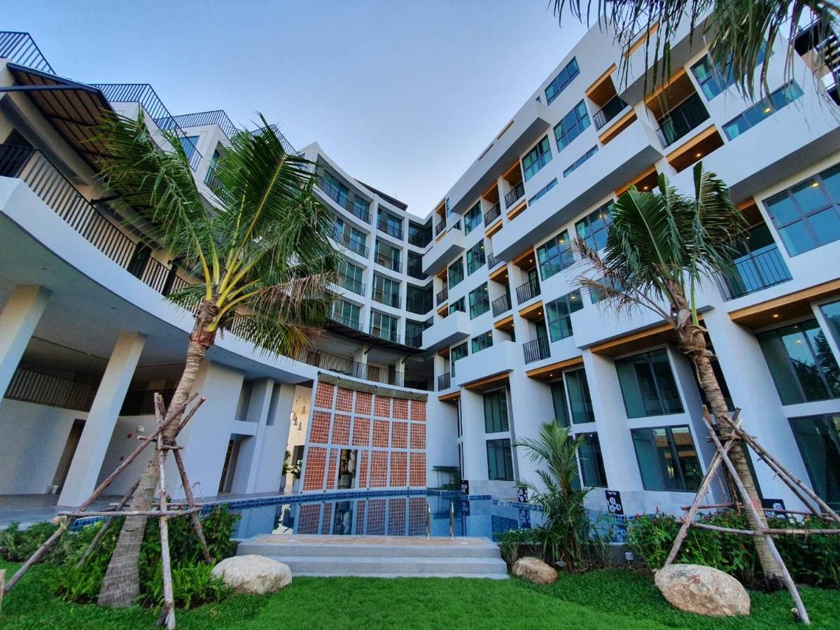 Hotel Atom Phuket -sha Nai Yang Beach