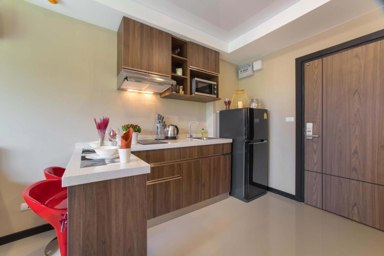 вид на бассейн Nbc S402 By Ibg Apartment Nai Harn
