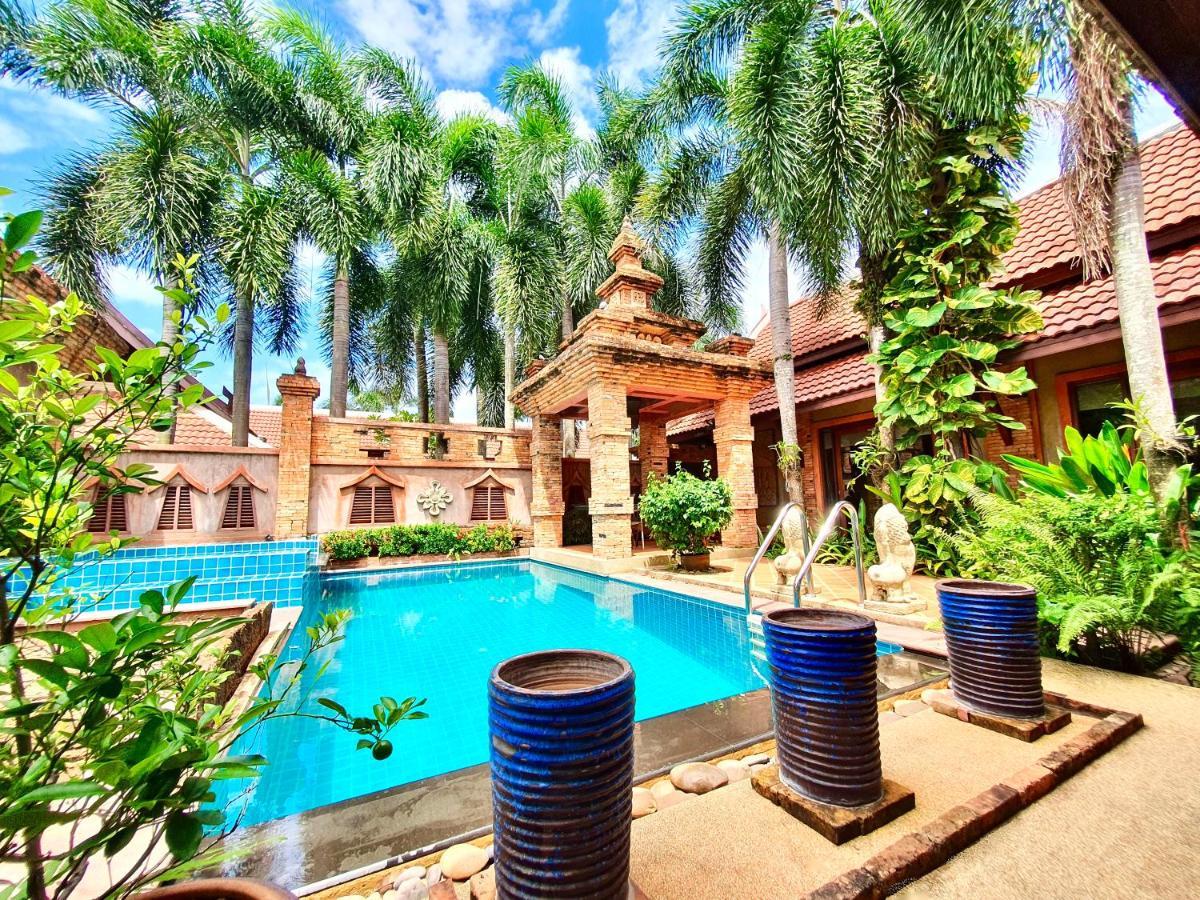 Baan Rom Yen : Balinese Pool In Rawai Ban Saiyuan