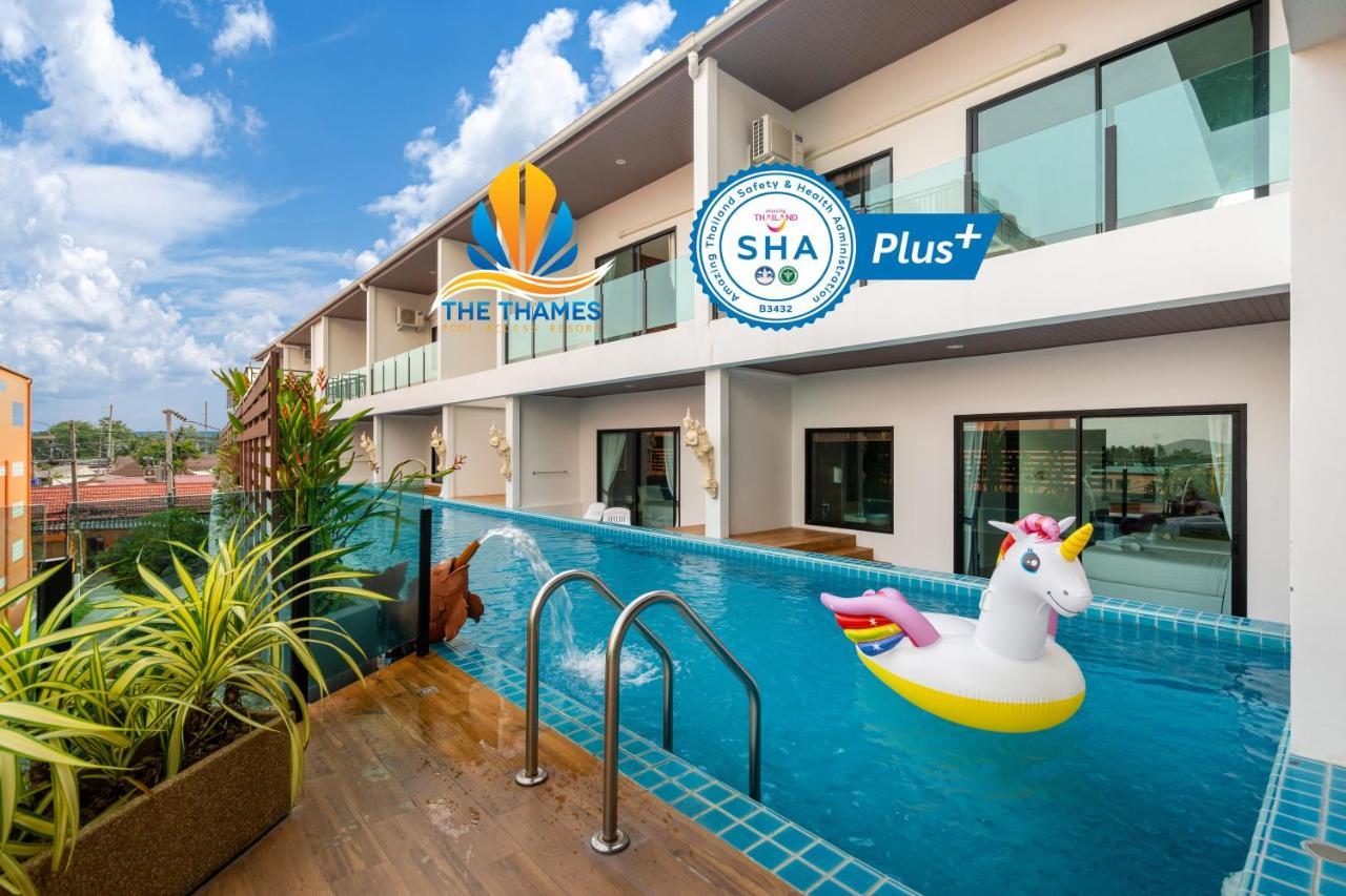 The Thames Pool Access & - Sha Extra