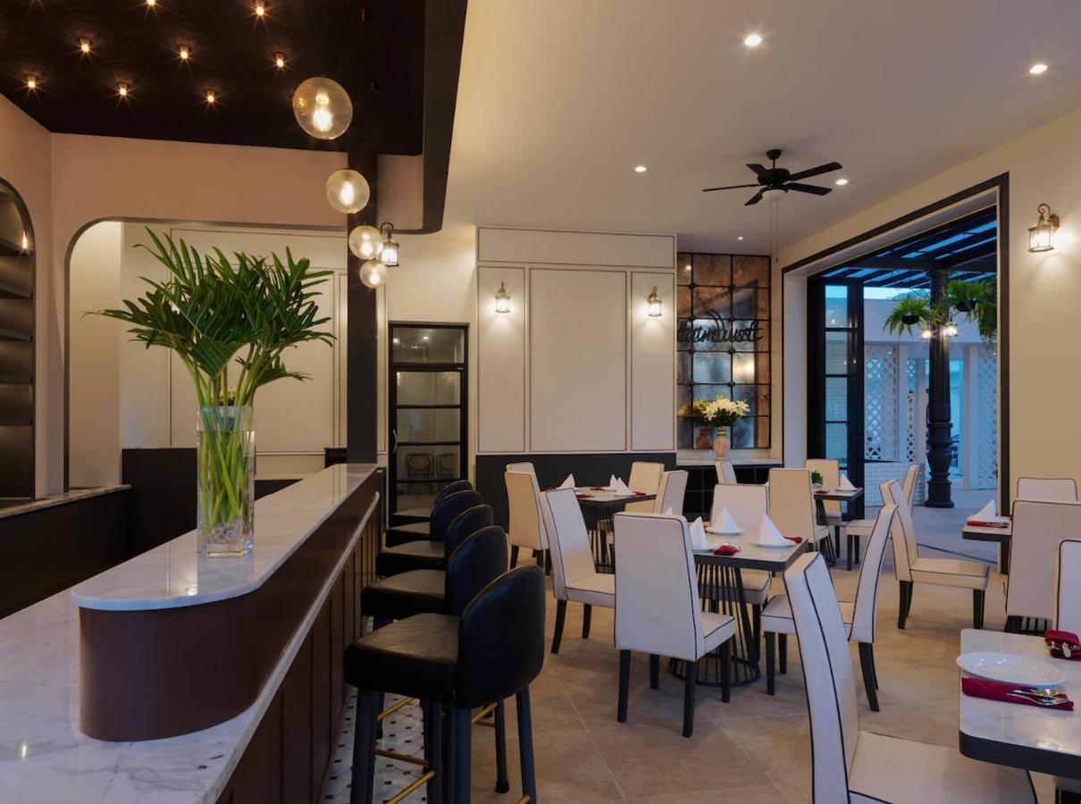 Chanalai Romantica - Adults Only, Beach 4* Strand Kata