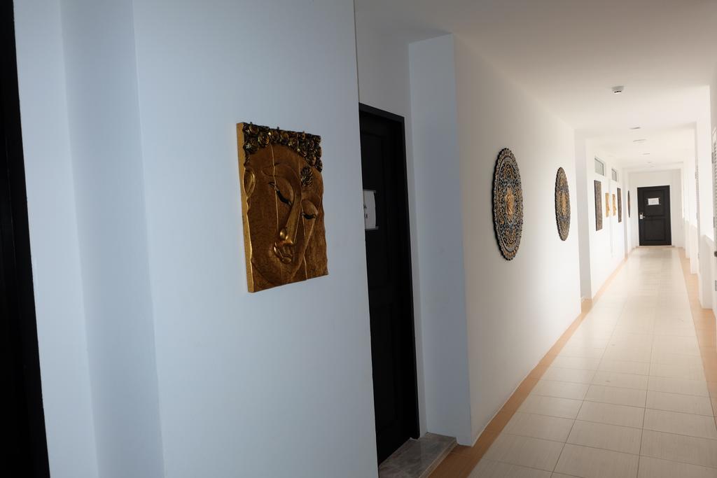 Phuket Seaview Resotel Aparthotel 4*