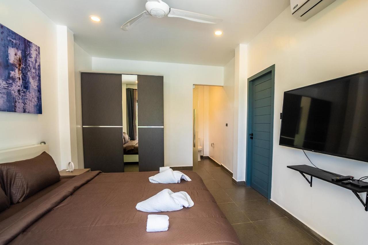 Amazing Pool Villa, 2 Bedrooms Nai Harn