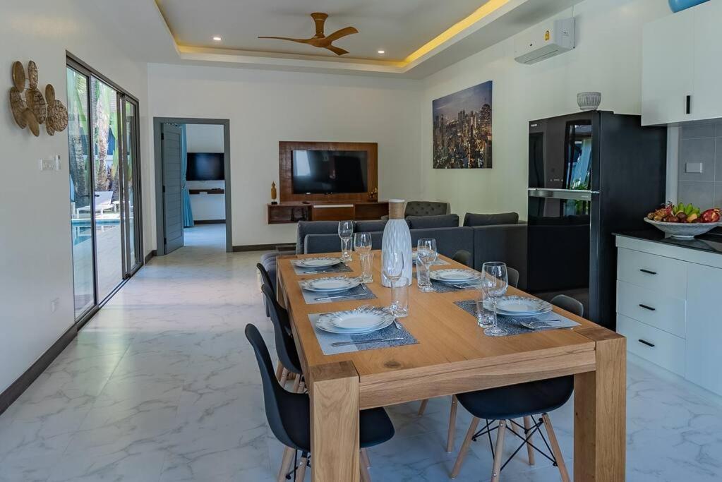 Akala Villa *