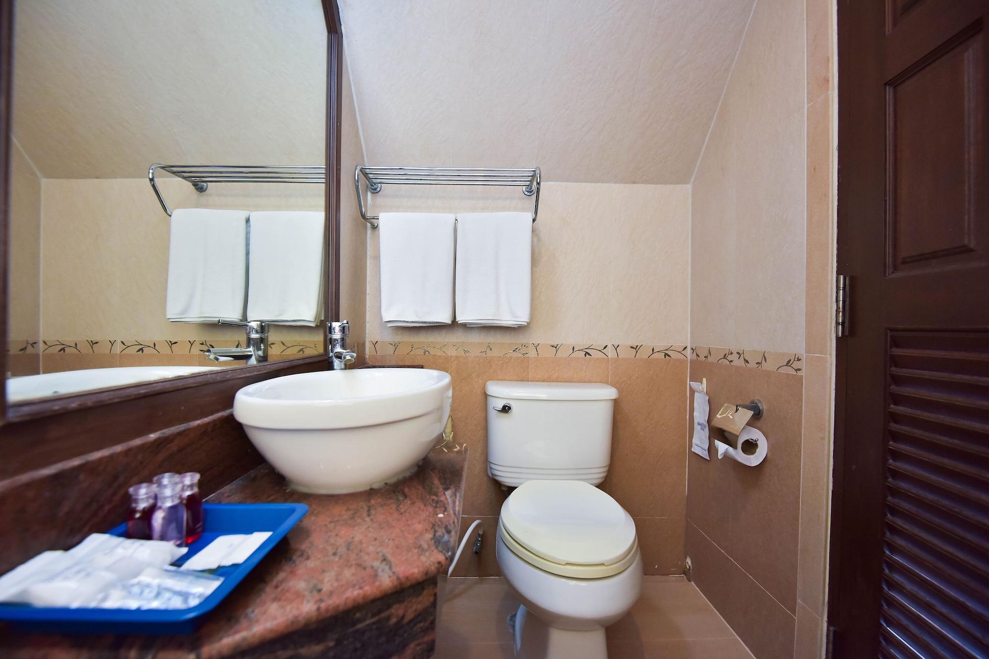 Hotel Oyo 389 Sira Boutique