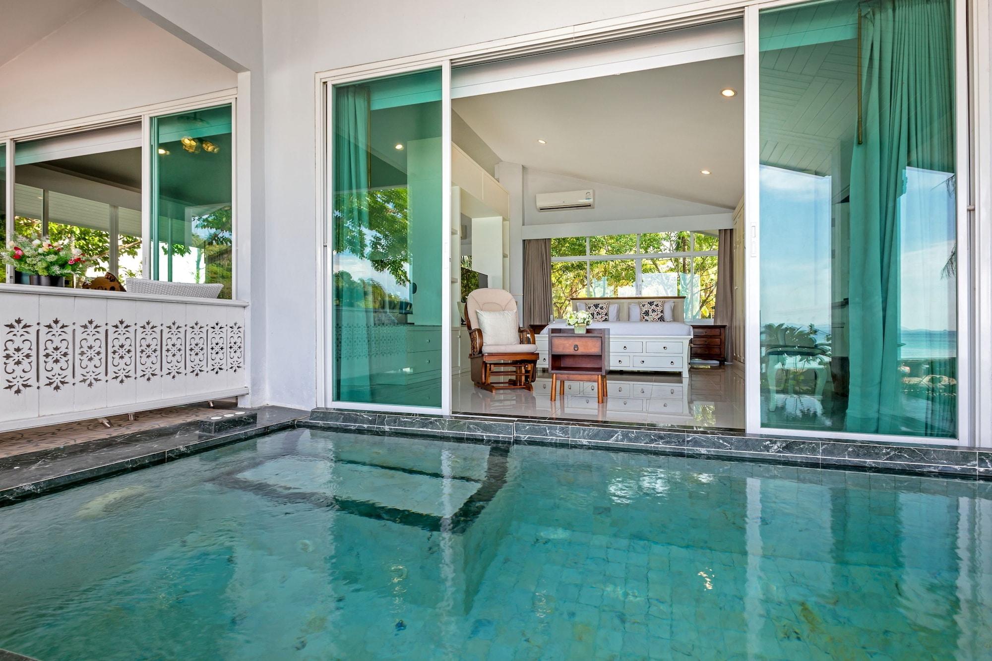 Racha Island Hotel 3*