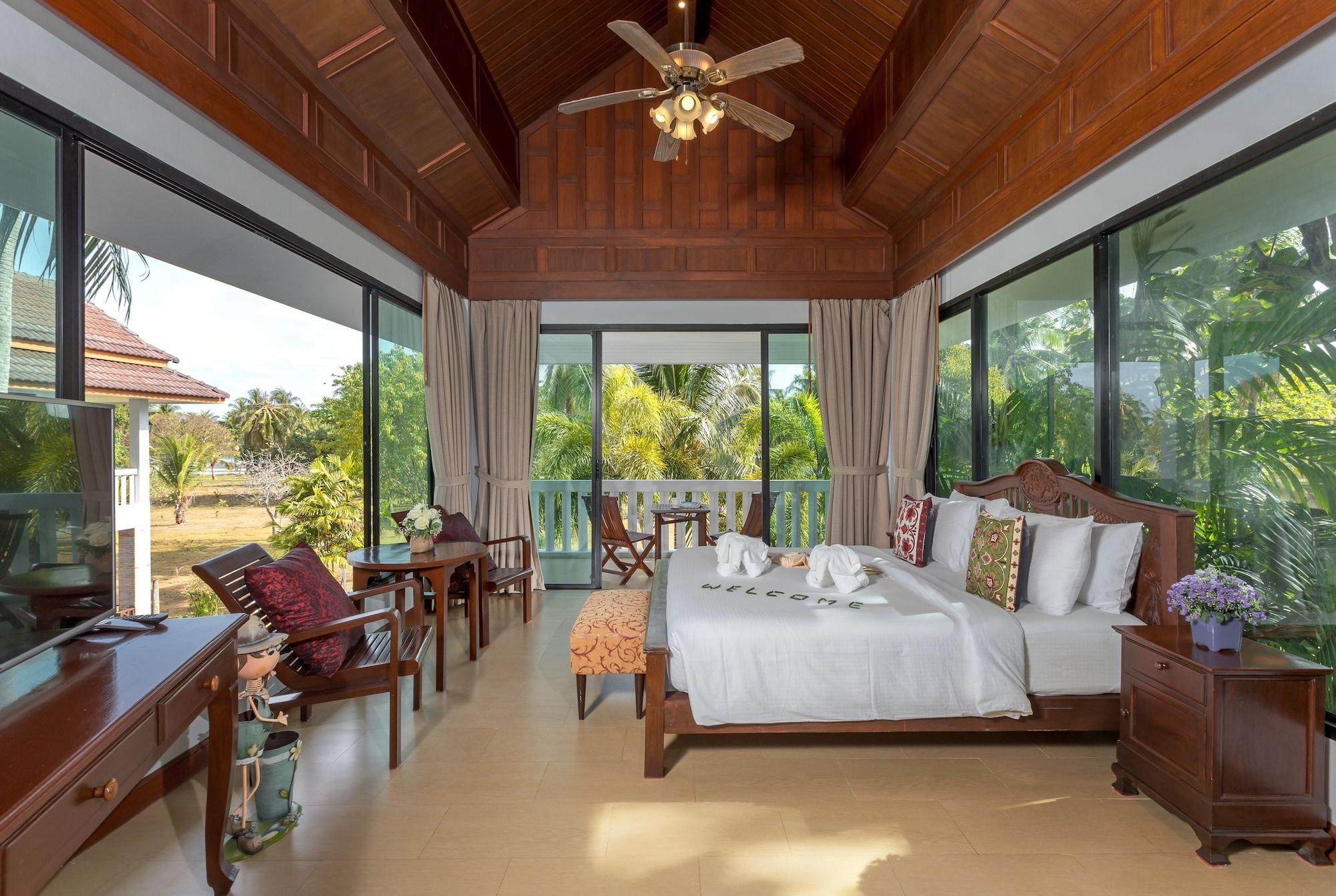 Hotel Racha Island 3*