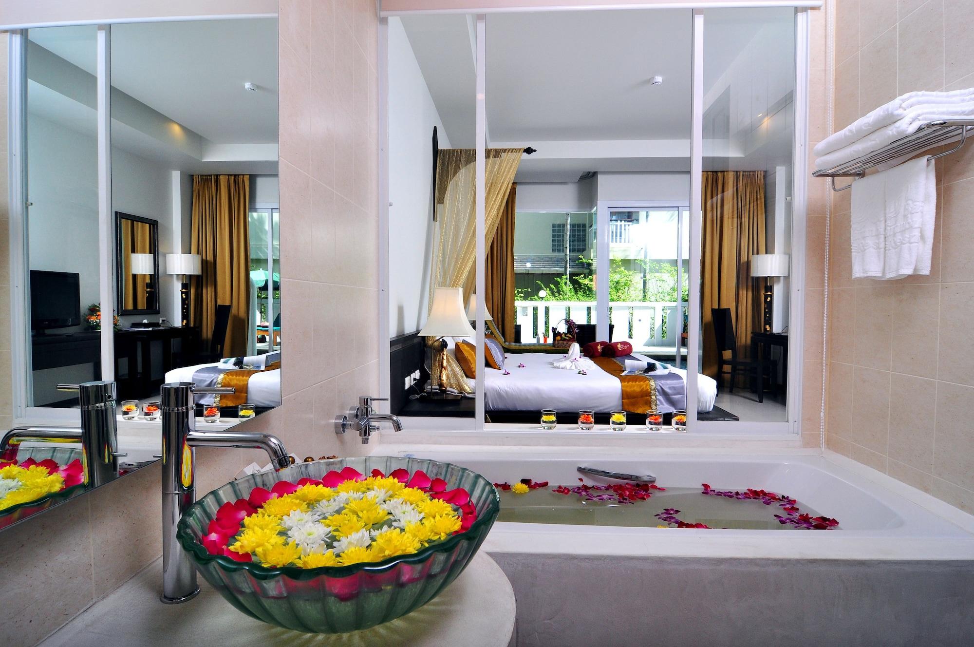 Baan Karonburi 4*