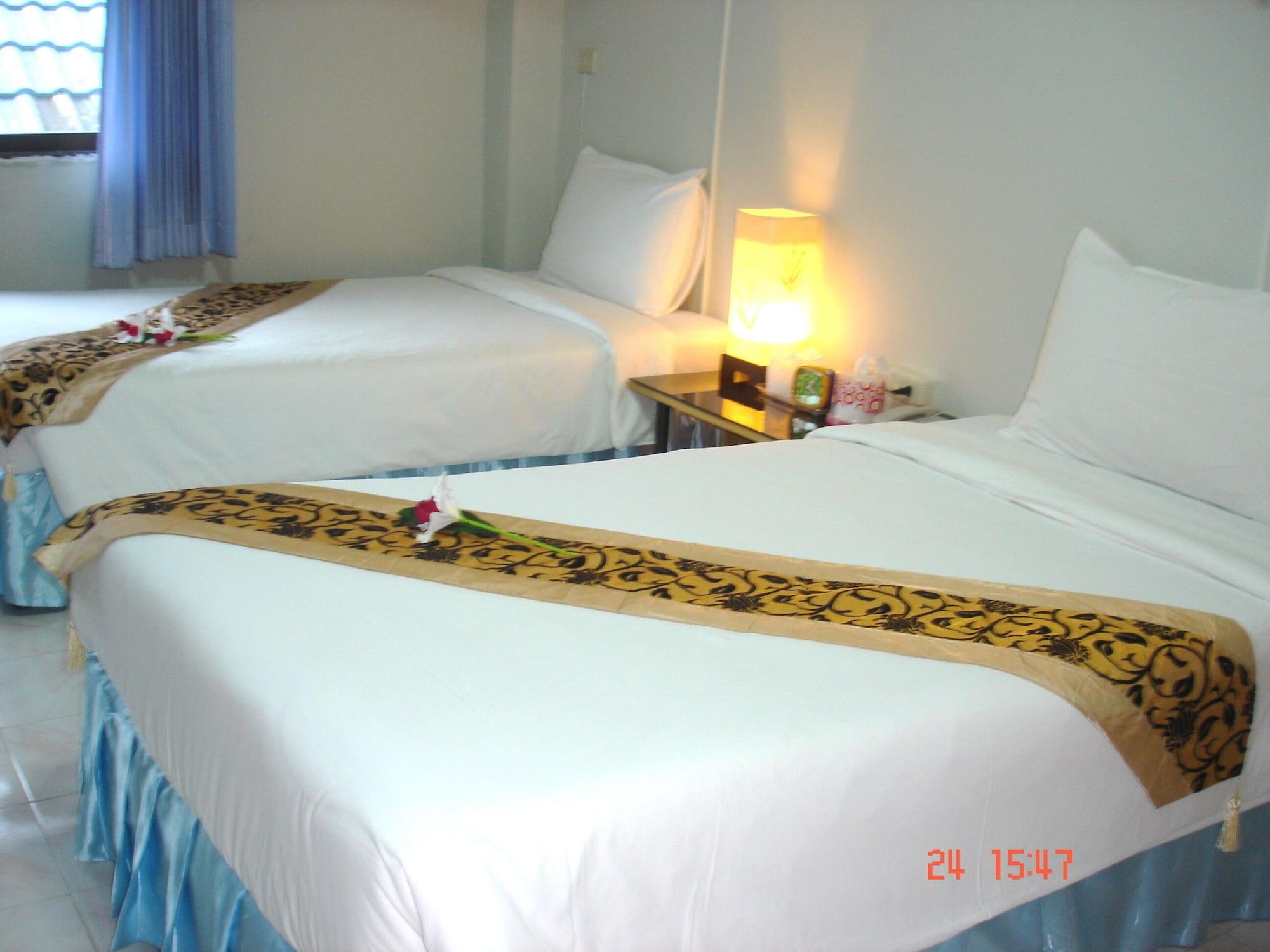 Lamai Hostel *