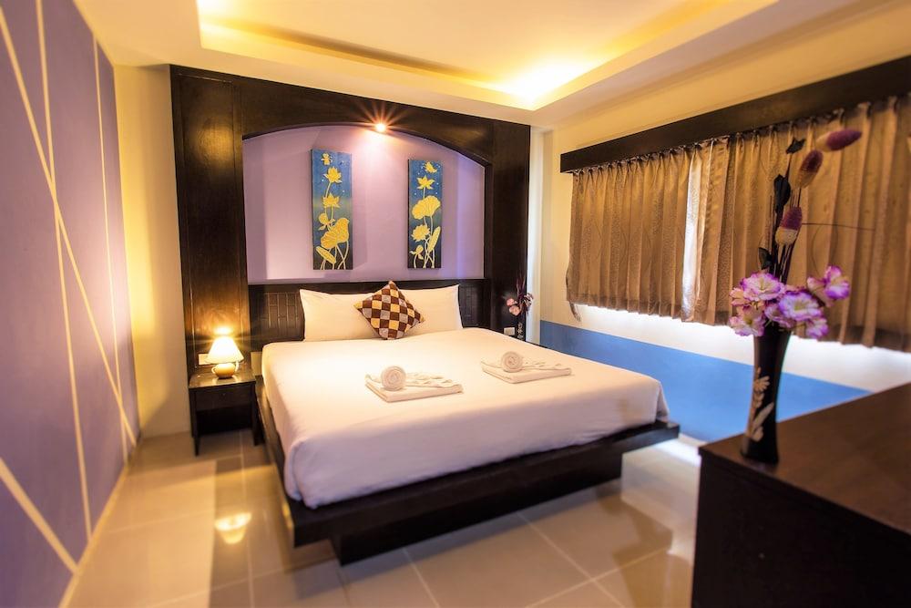 Lavender Hotel 3*