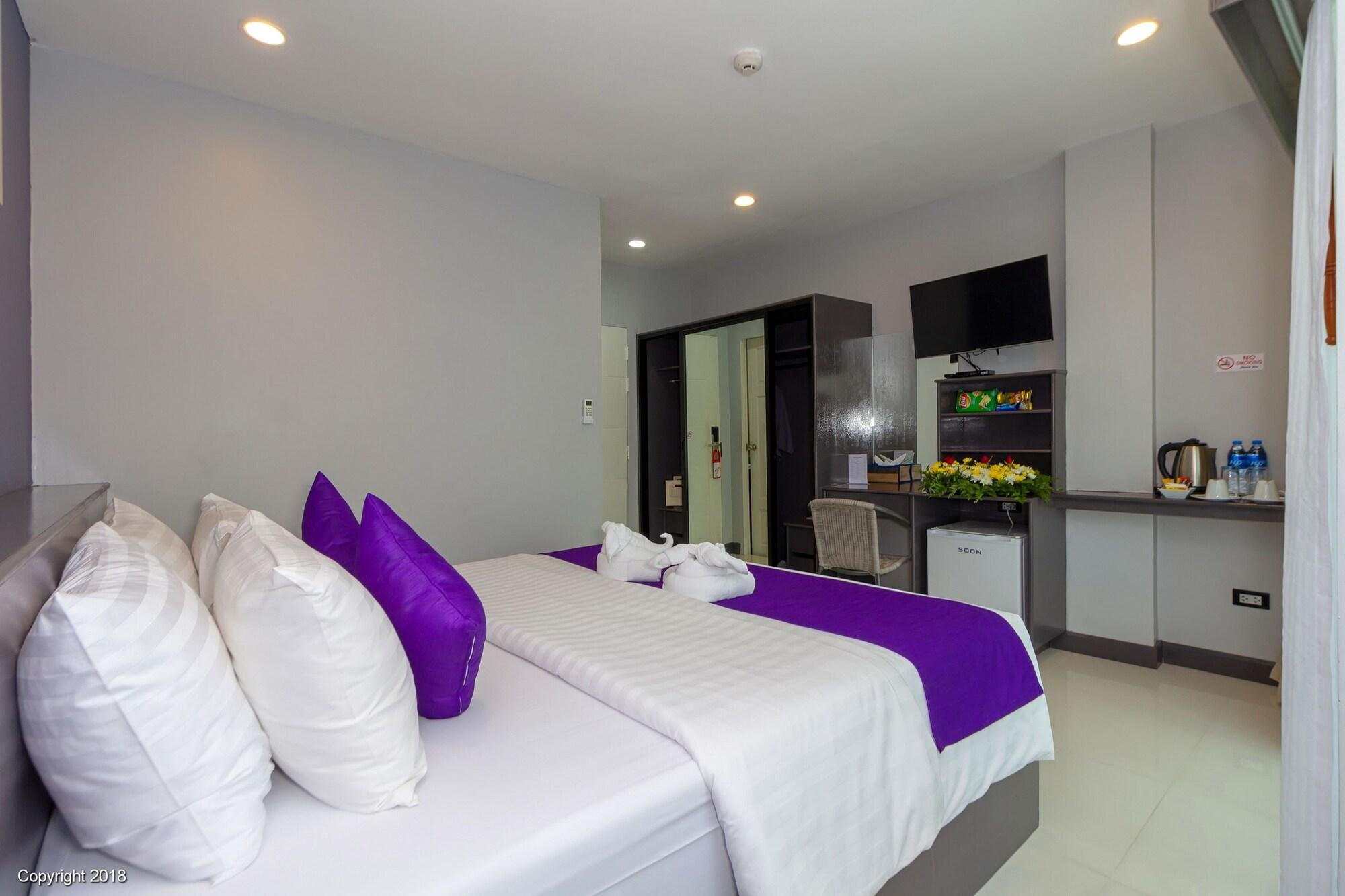 Modern Living Hotel Phuket
