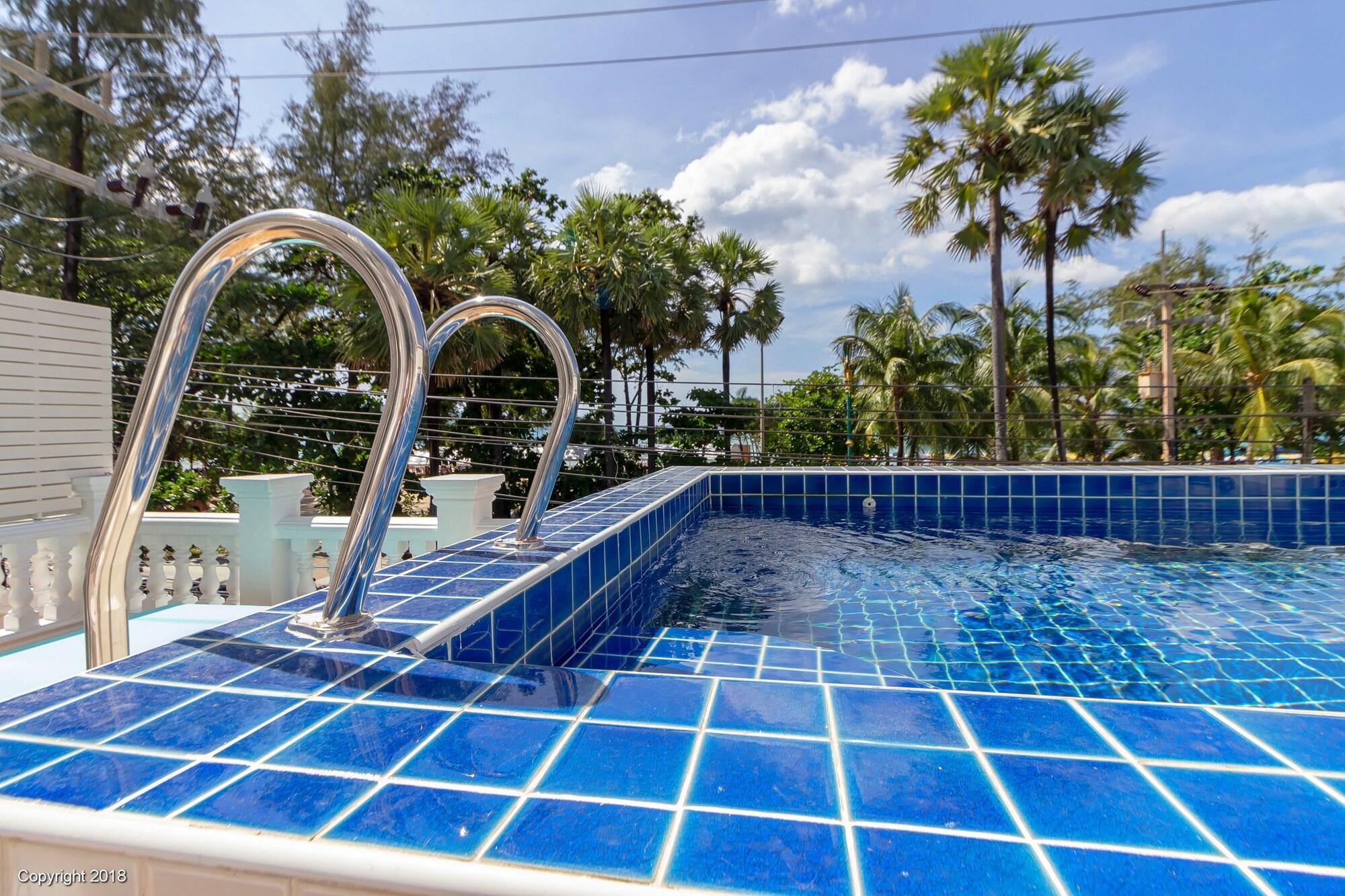 Modern Living 4* Phuket