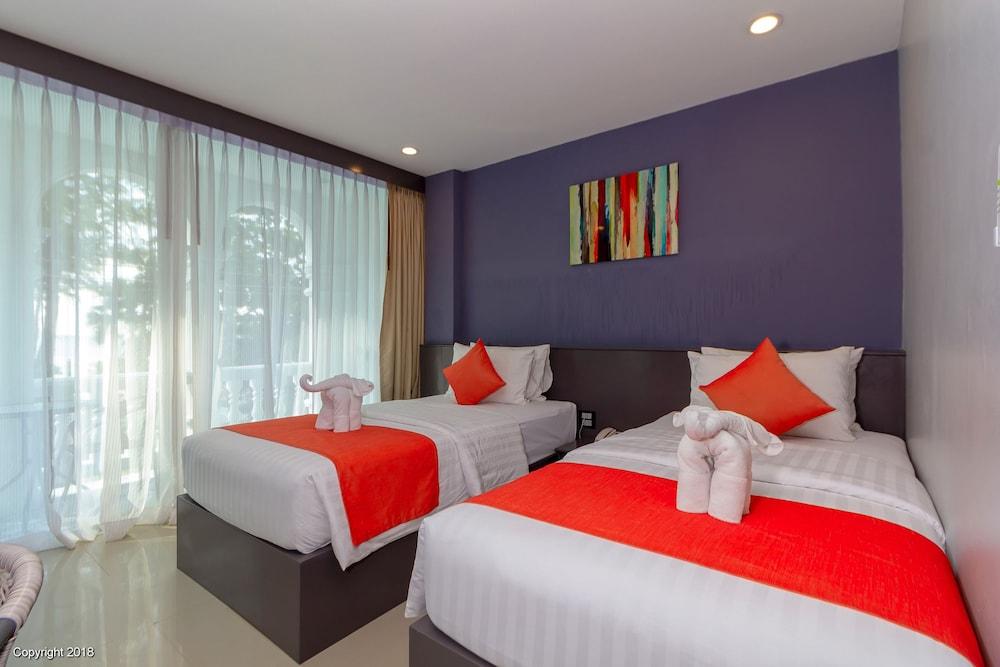 Modern Living 4*