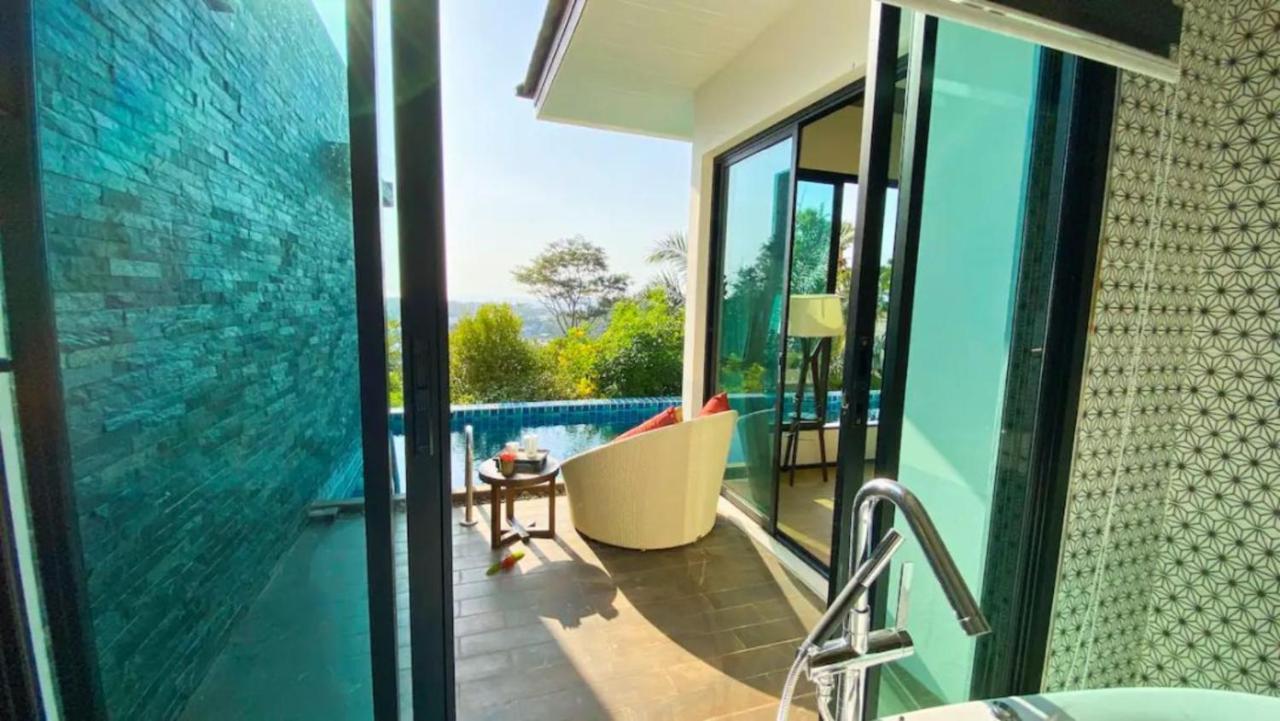 Silla Villa Strand Kata