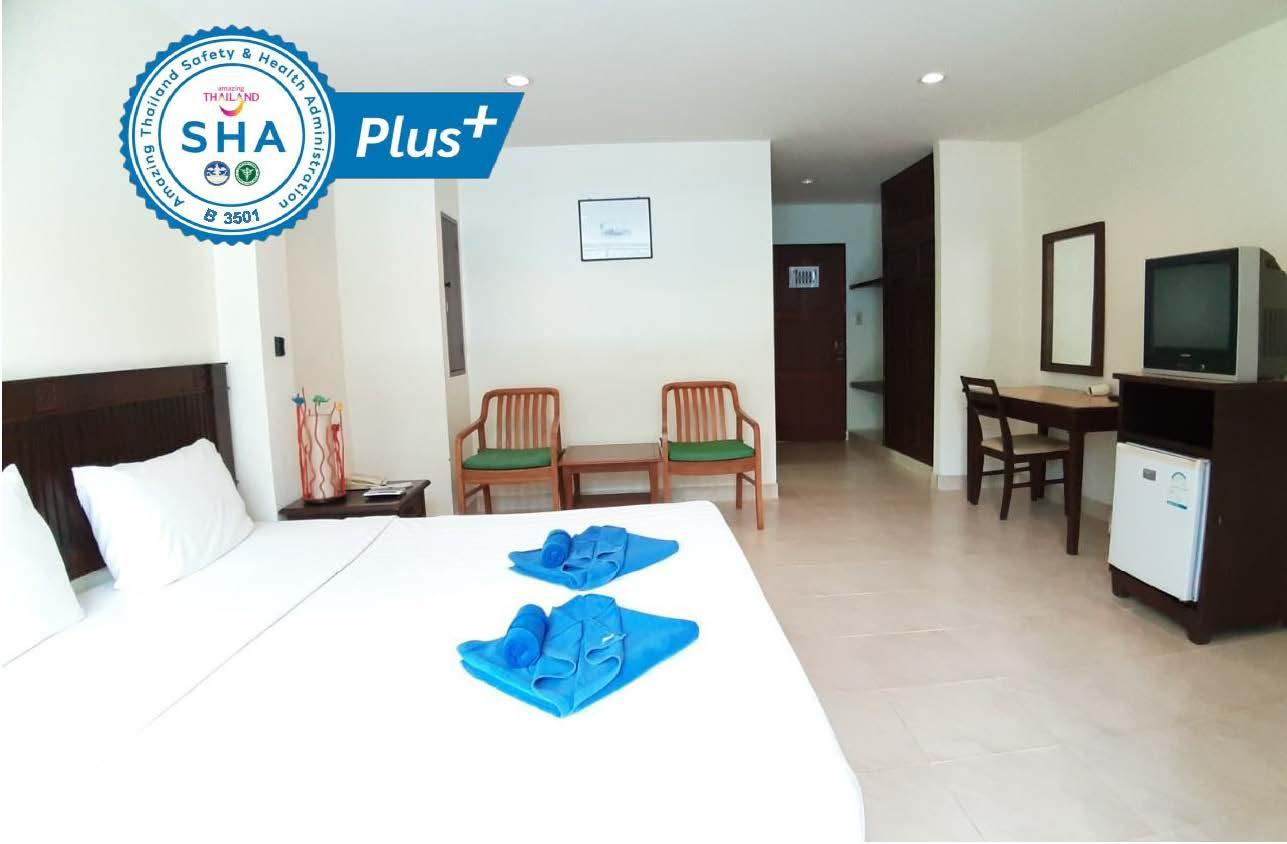 Hostel Living - Sha Karon