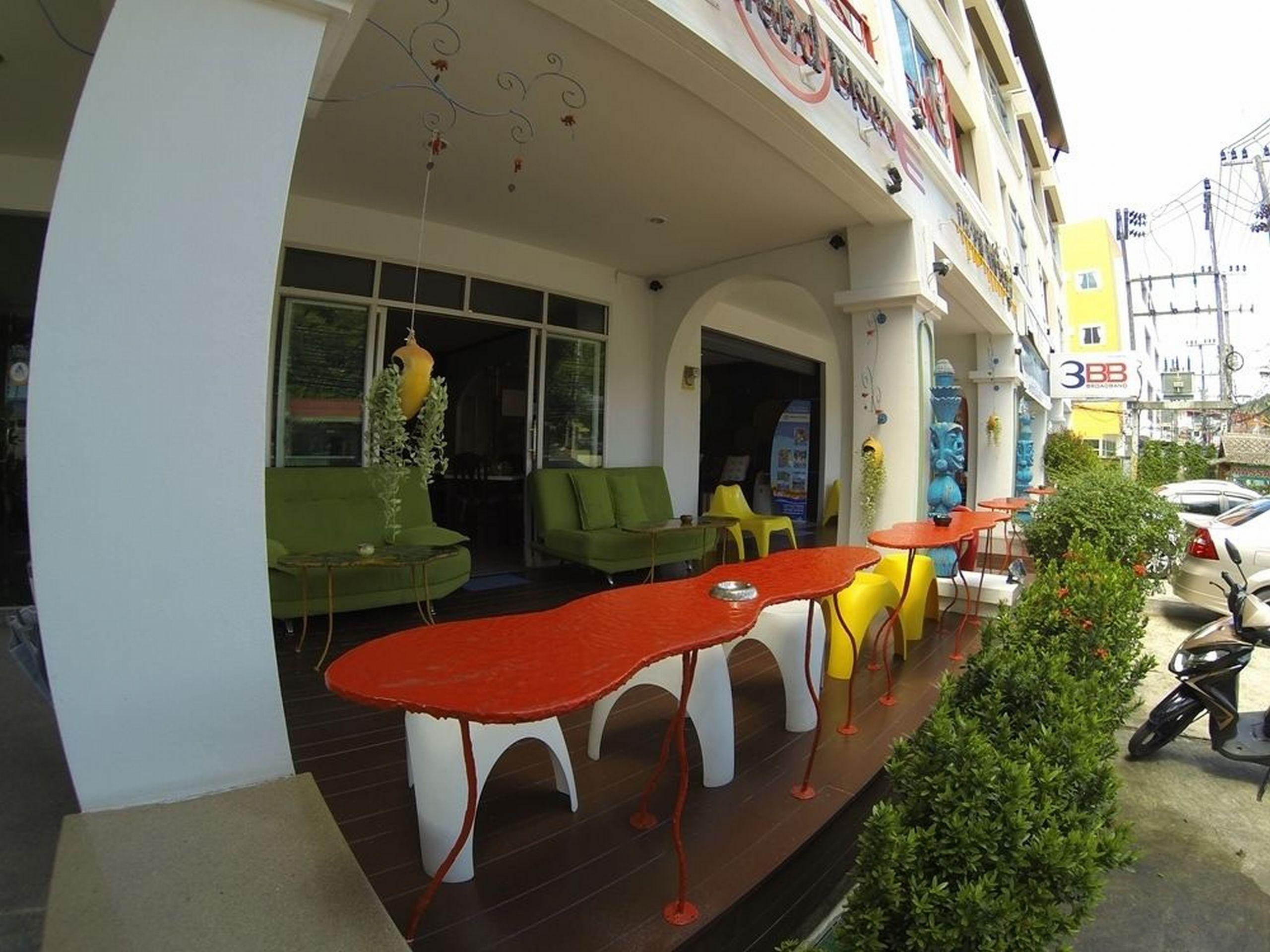 Hostel Living - Sha Karon