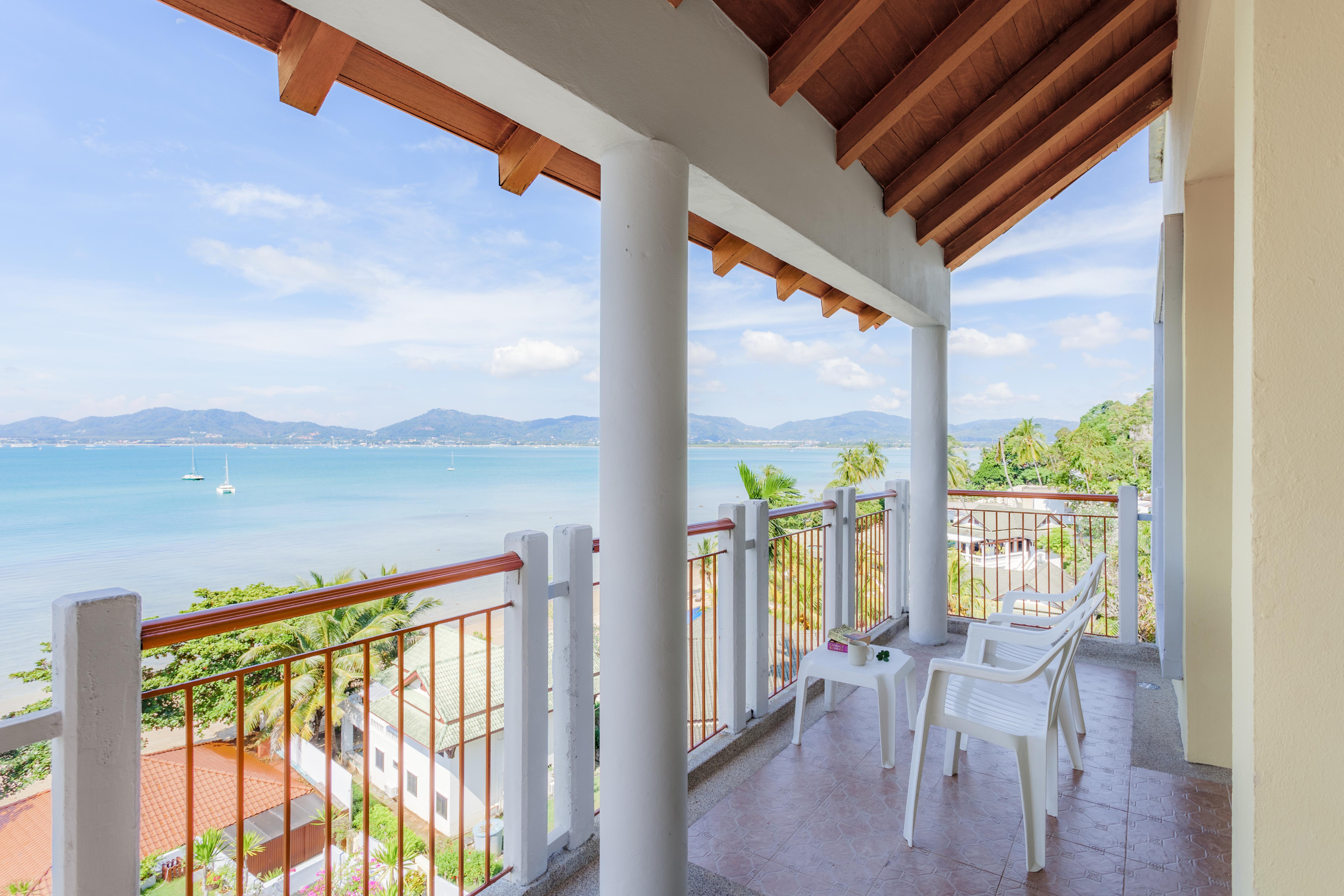 By The Sea Hotel 3*