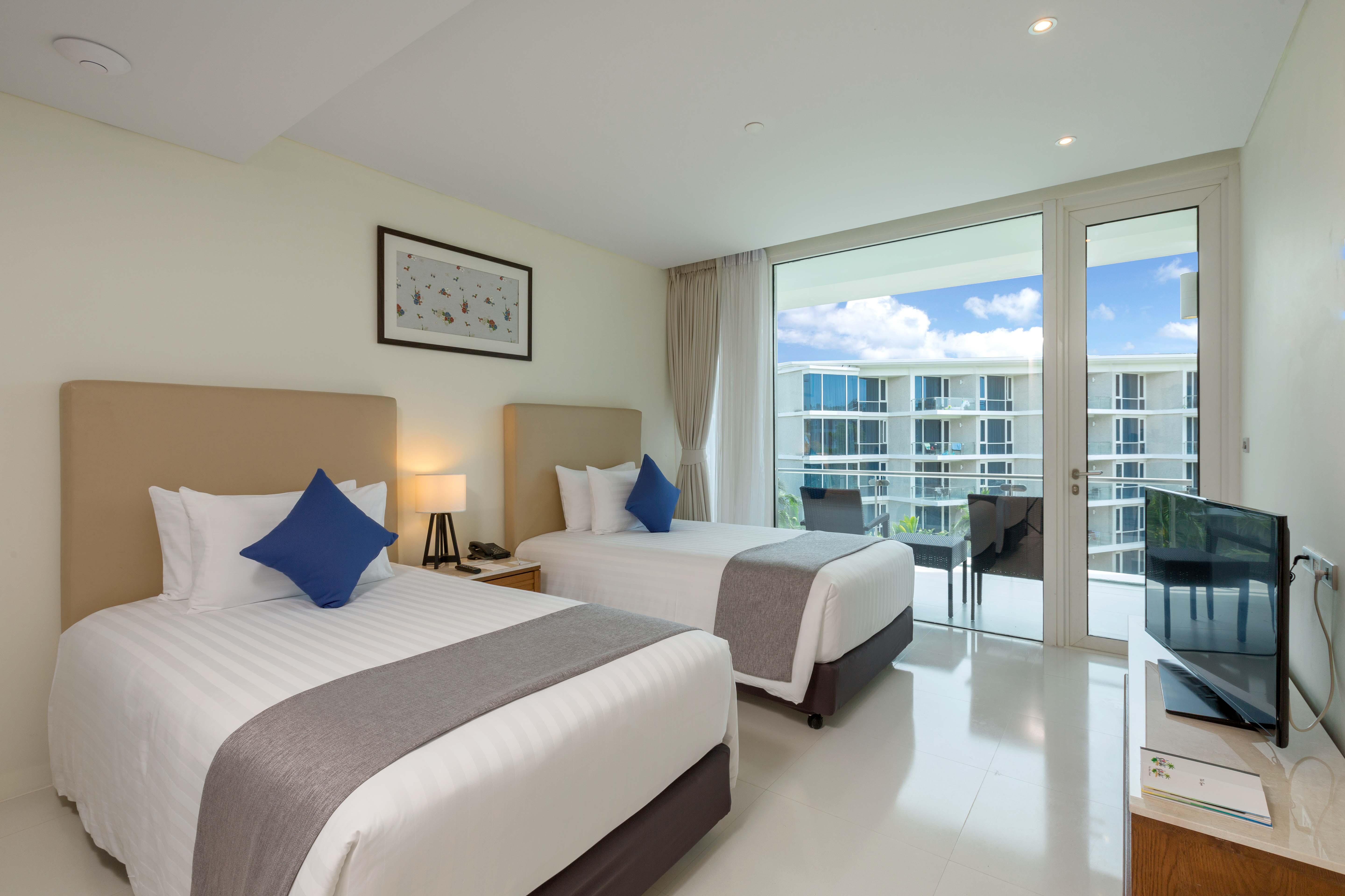 Splash Resort, Maikhao Phuket 5* Mai Khao
