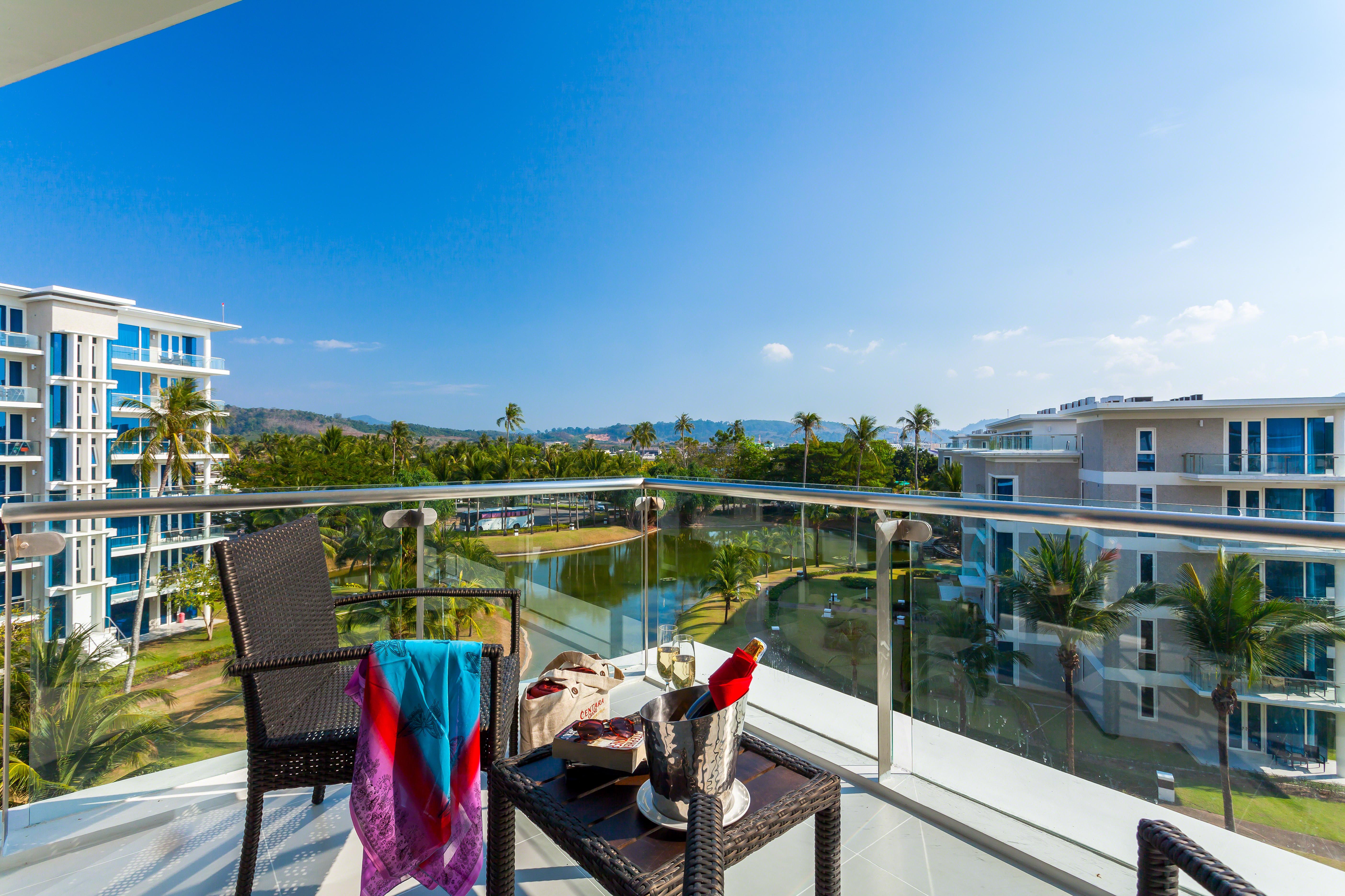 Splash Resort, Maikhao Phuket Resort Mai Khao