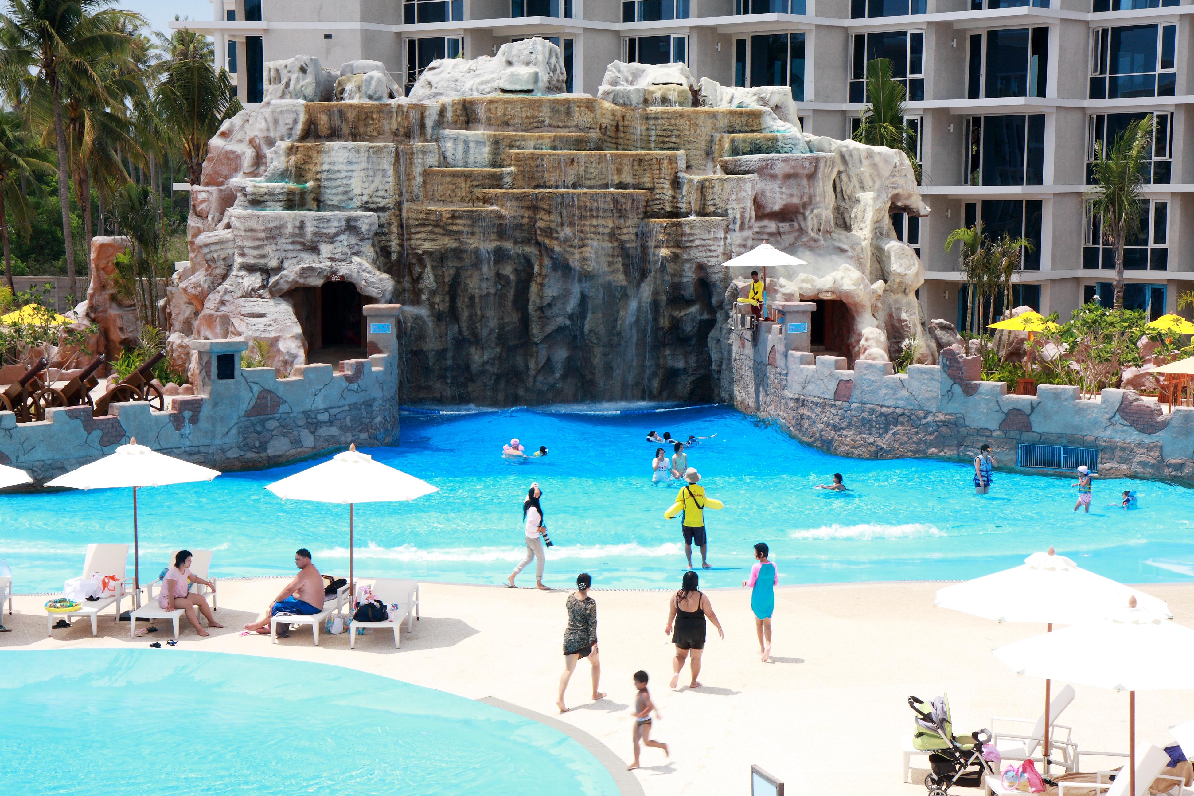 Splash Resort, Maikhao Phuket 5* Mai Khao