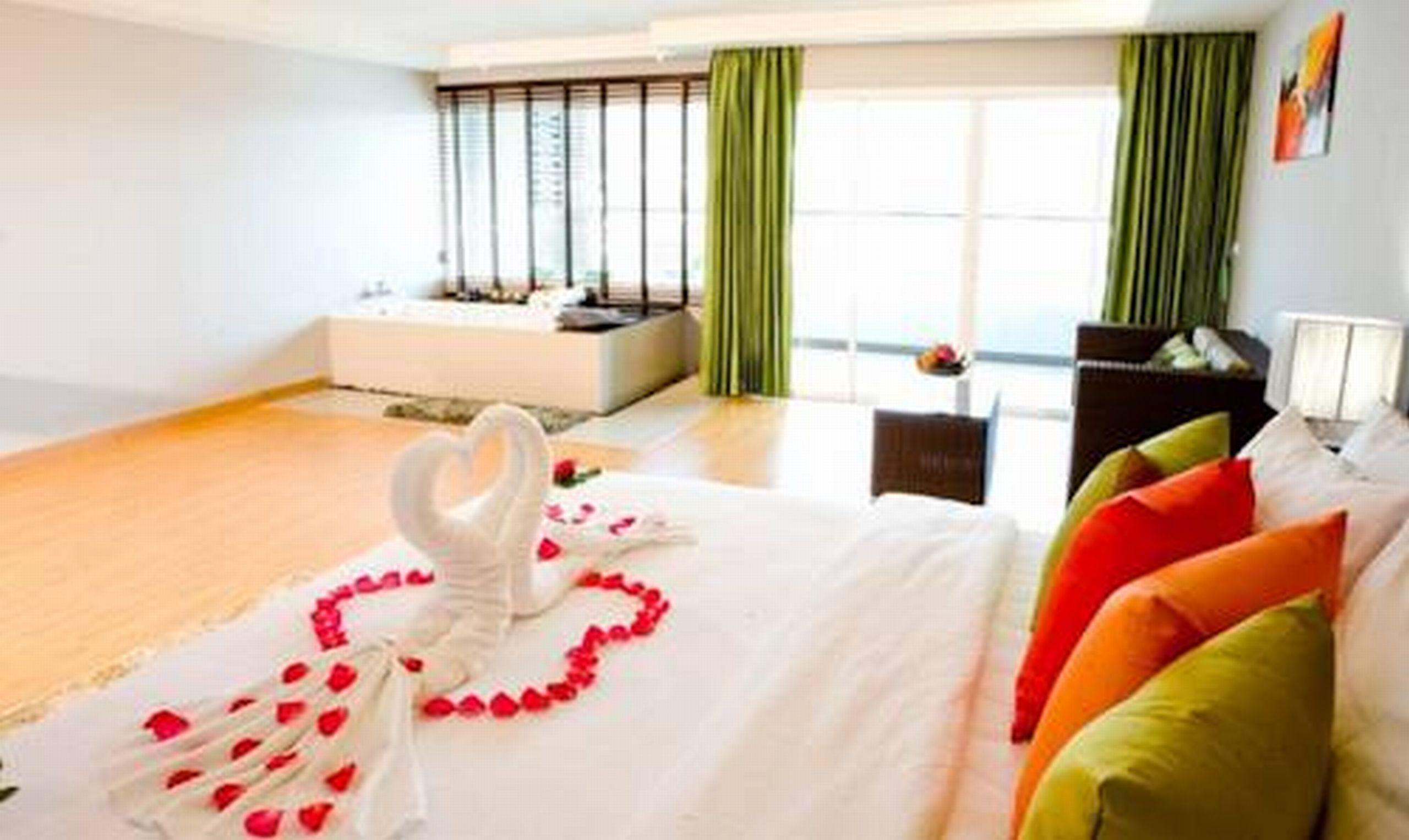 Casa Del M Phuket - Newly Renovated