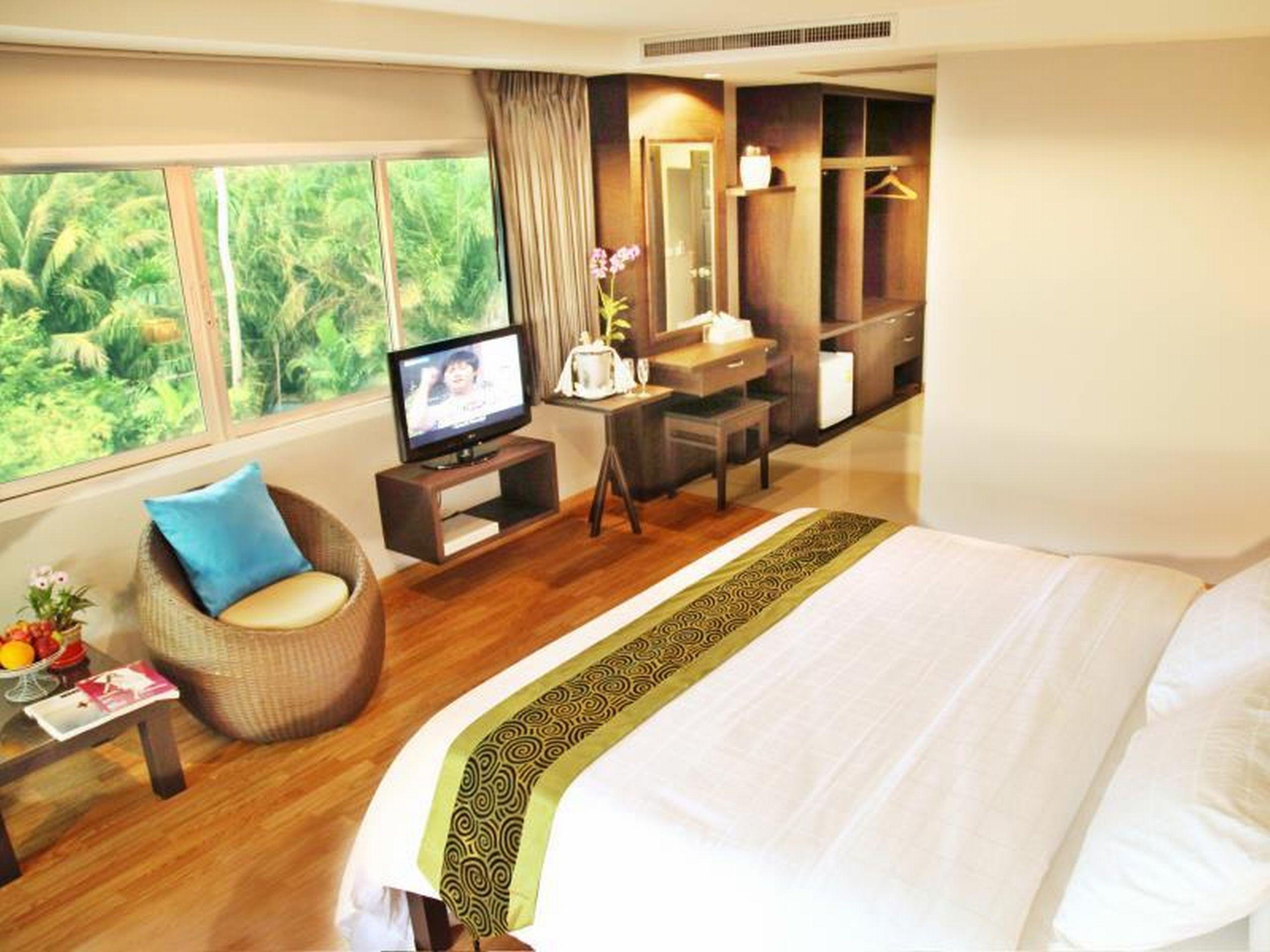 Casa Del M Phuket - Newly Renovated 4* Patong