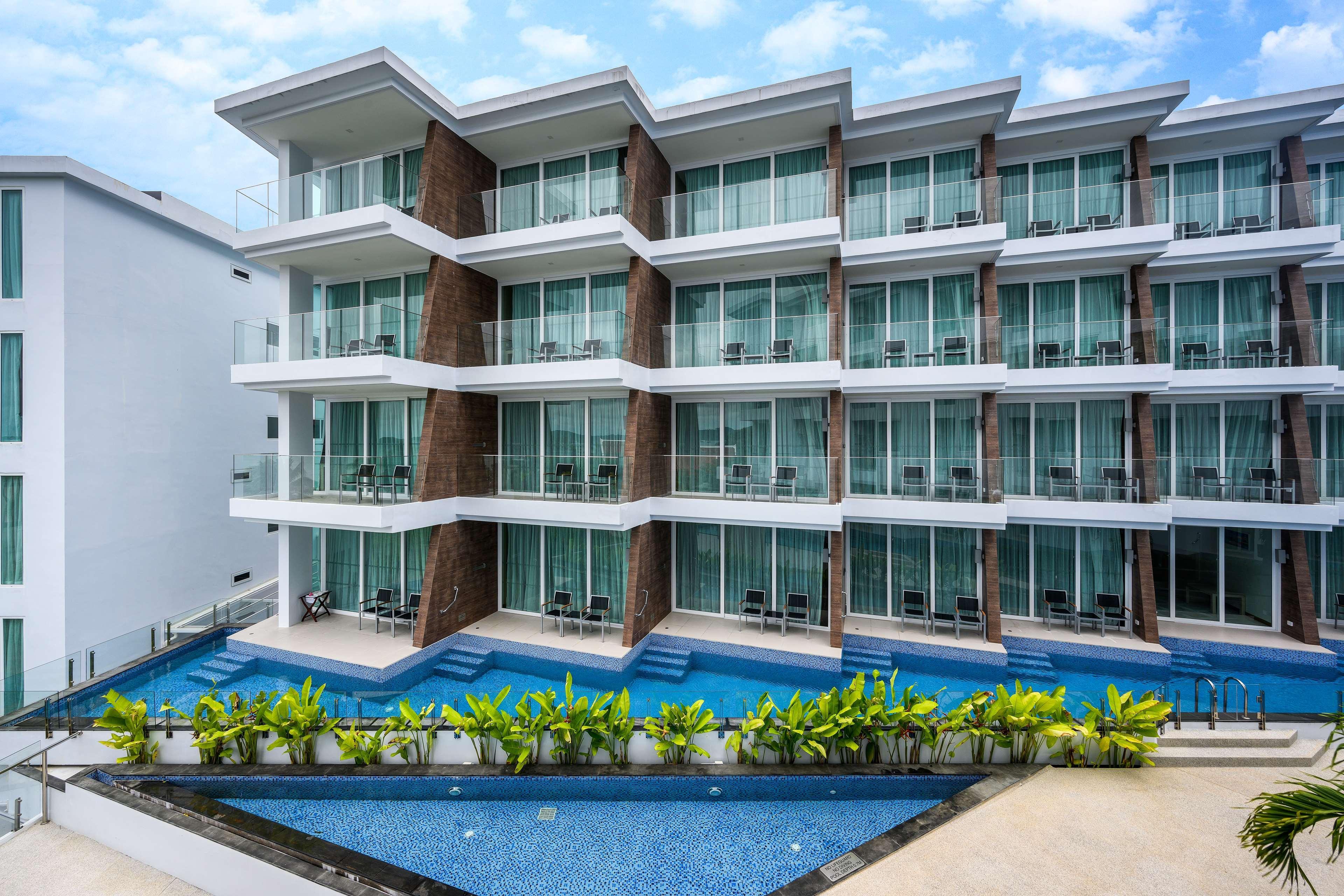 The Beachfront Phuket 5*