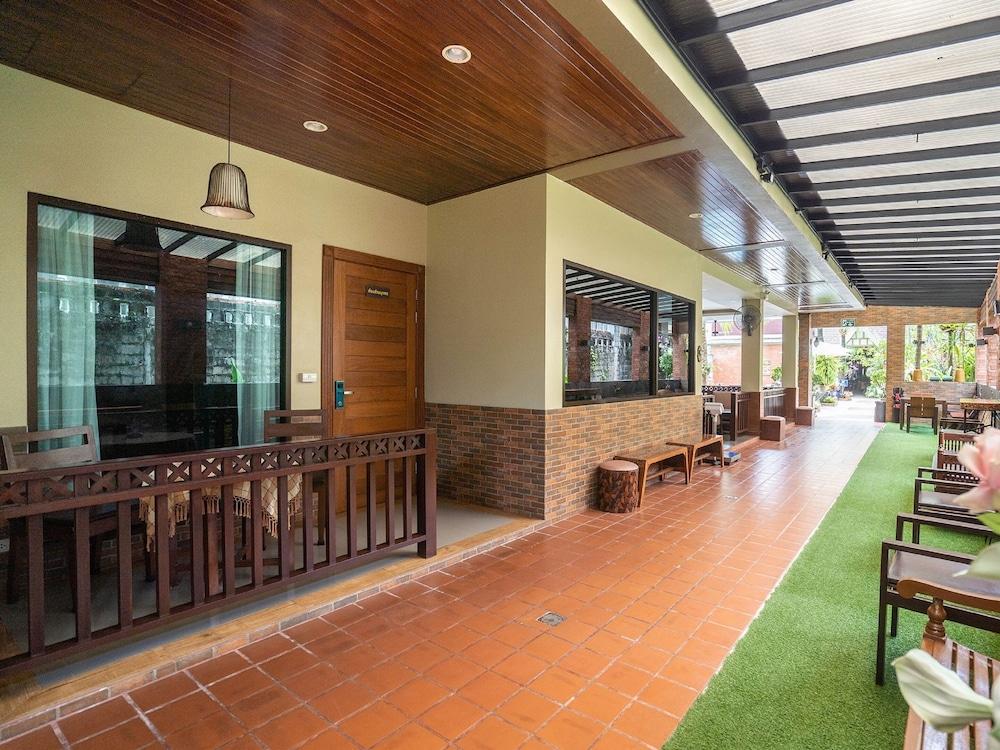 Hotel Baan Sailom Phuket - Sha Extra 3*