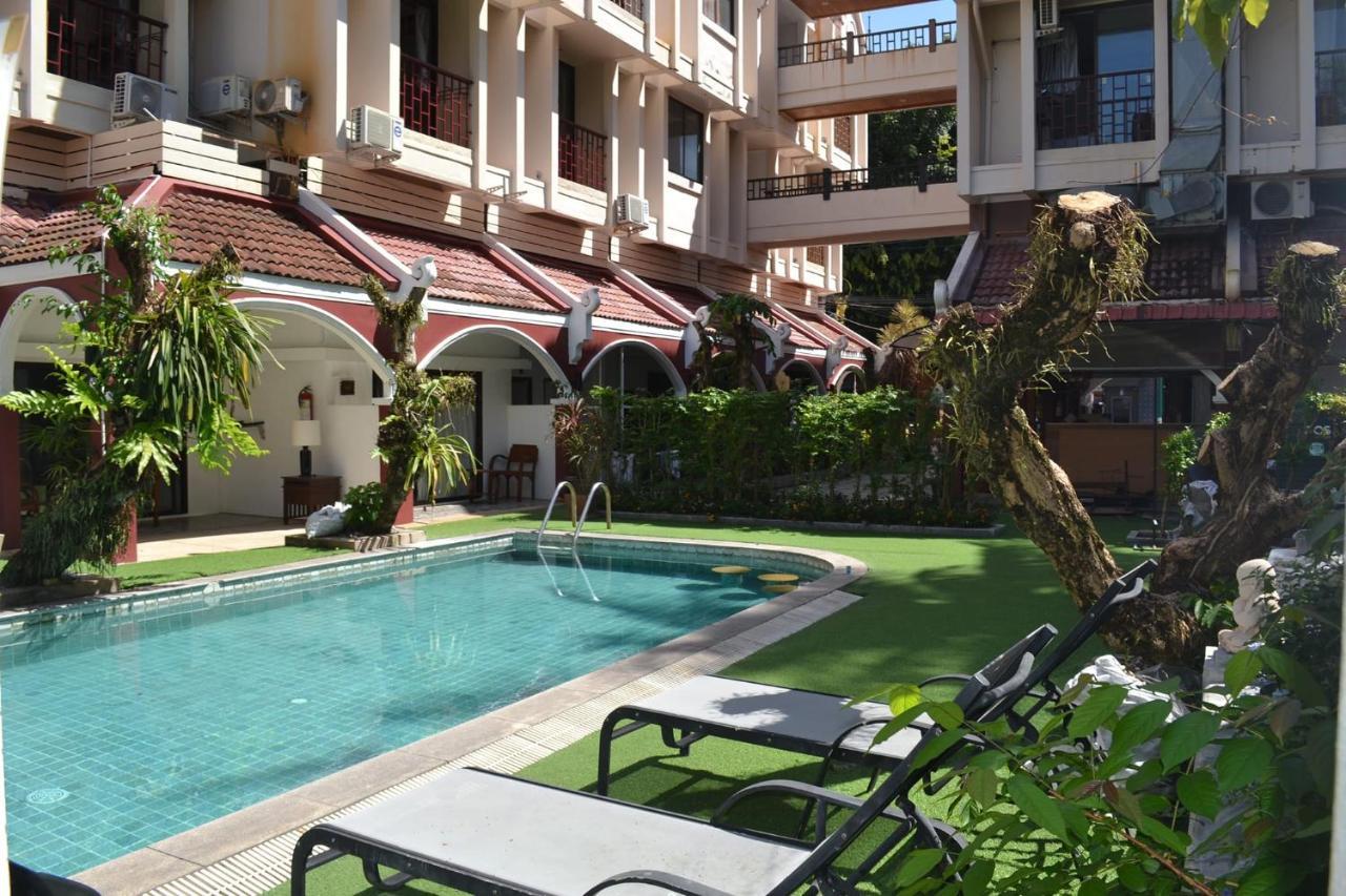 Hotel The