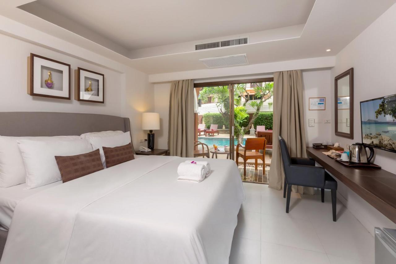 Hotel The 3*