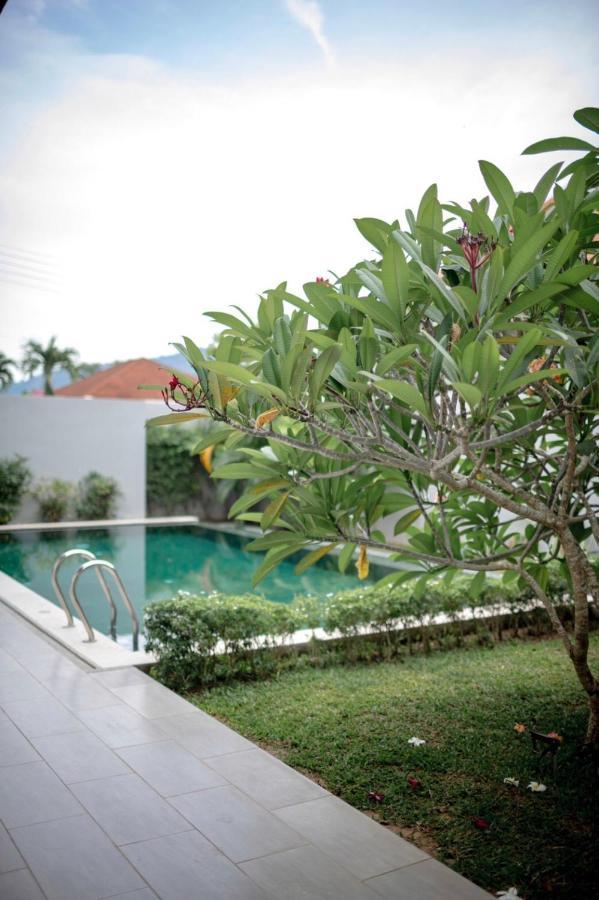 Blu Boat Luxury Pool 5* Pantai Bang Tao