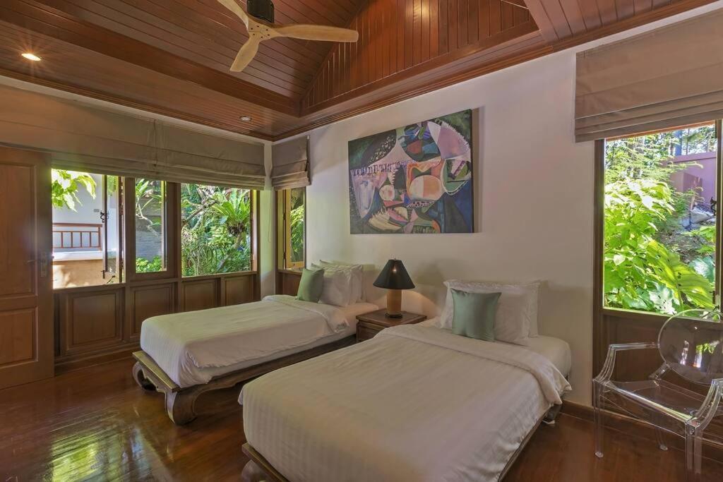 Sunyata - Phuket Oceanfront 8-bedroom Luxury - 5-minute Walk To * Kata Beach (Phuket)