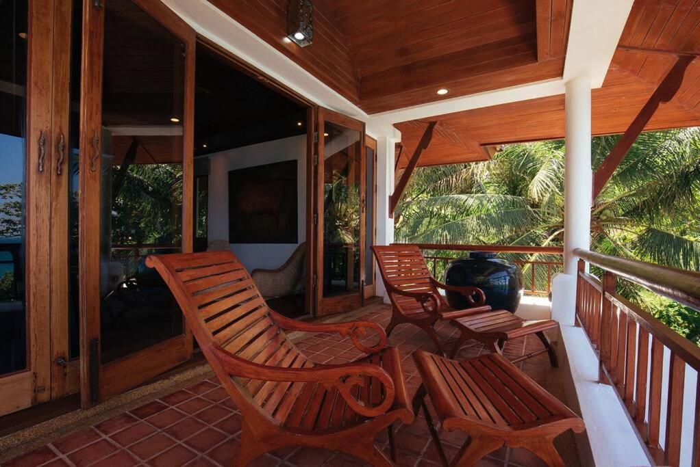 Villa Sunyata - Phuket Oceanfront 8-bedroom Luxury - 5-minute Walk To