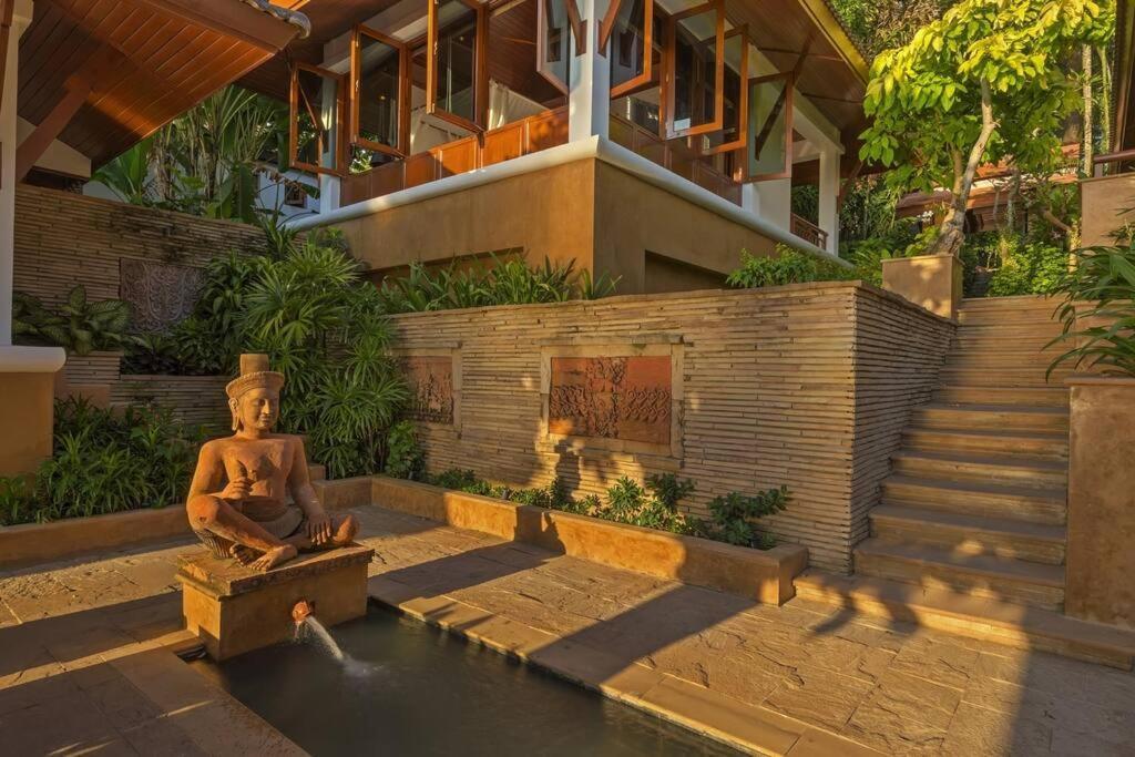 Sunyata - Phuket Oceanfront 8-bedroom Luxury - 5-minute Walk To Kata Beach (Phuket)