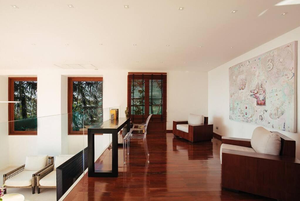 Sunyata - Phuket Oceanfront 8-bedroom Luxury - 5-minute Walk To Villa *