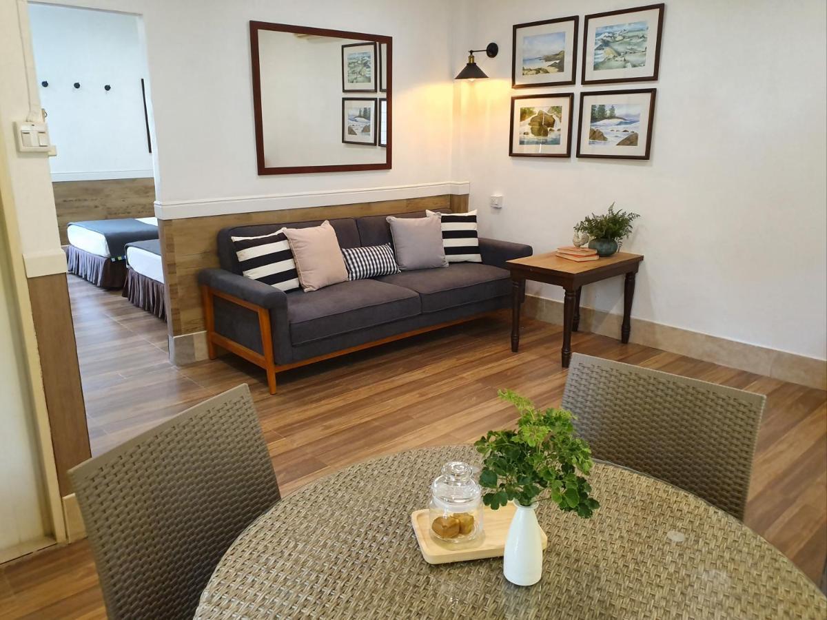 Village And Natural Garden Guest house Karon