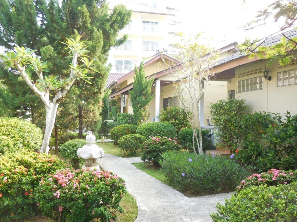 Village And Natural Garden Guest house
