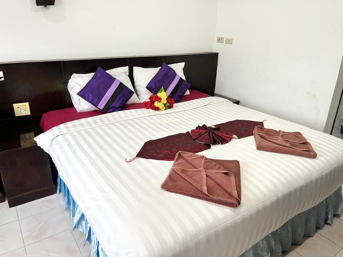 Lamai Hostel