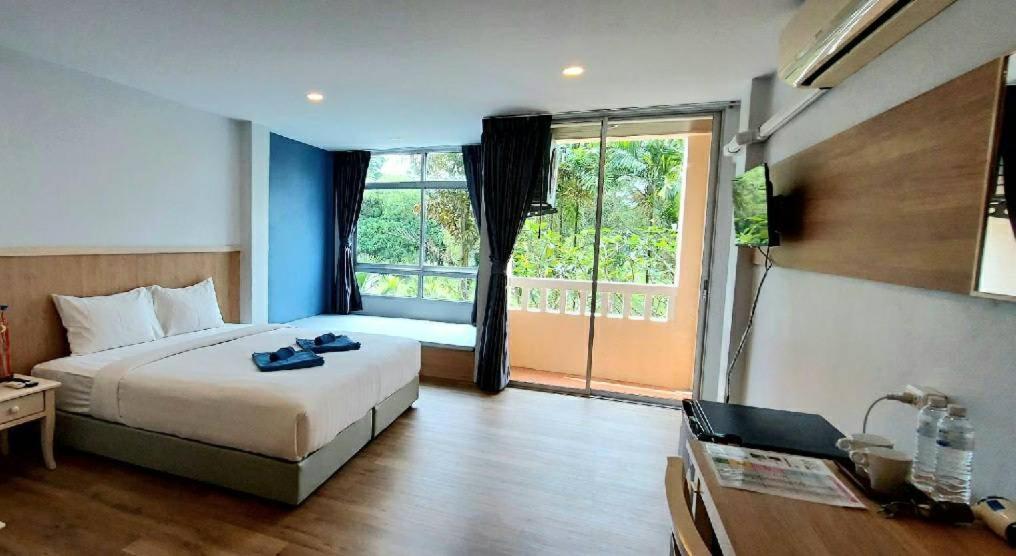 Living - Sha Hostel Karon