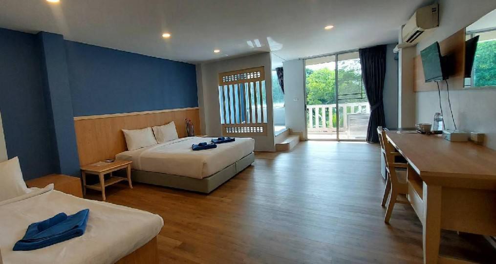 Hostel Living - Sha *