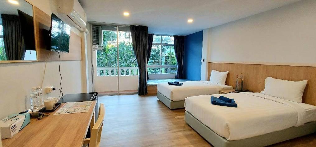 Living - Sha Hostel Karon