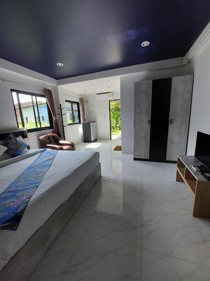 Guest house Marin' S Thalang
