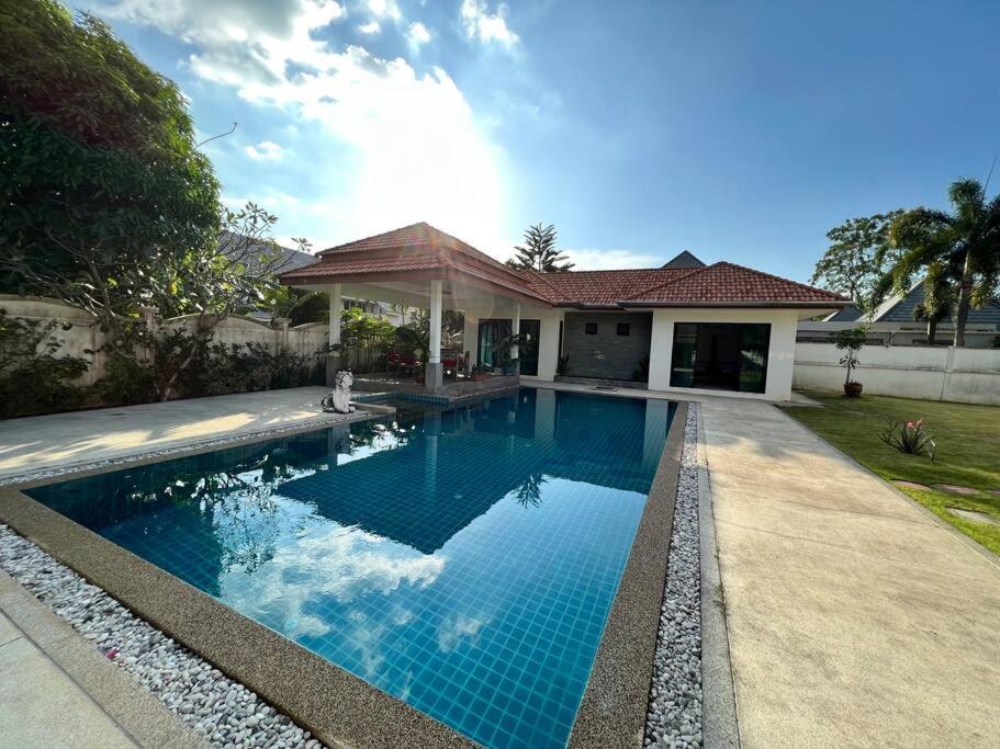 Maya By G Estate Villa
