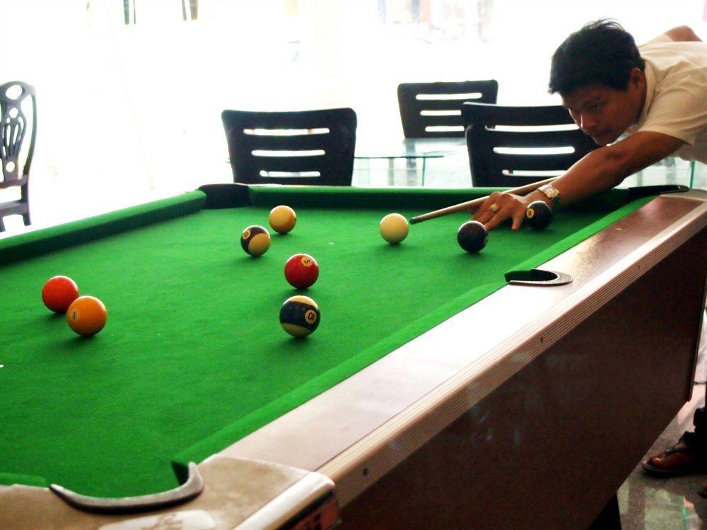 Hollywood Patong