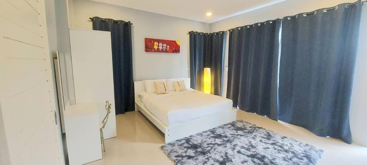 Patrick Phuket * Bang Tao Beach (Phuket)