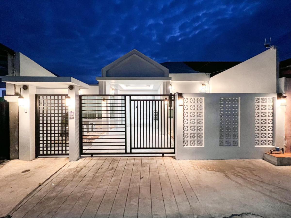 Villa Modern Luxury House In Phuket Town *