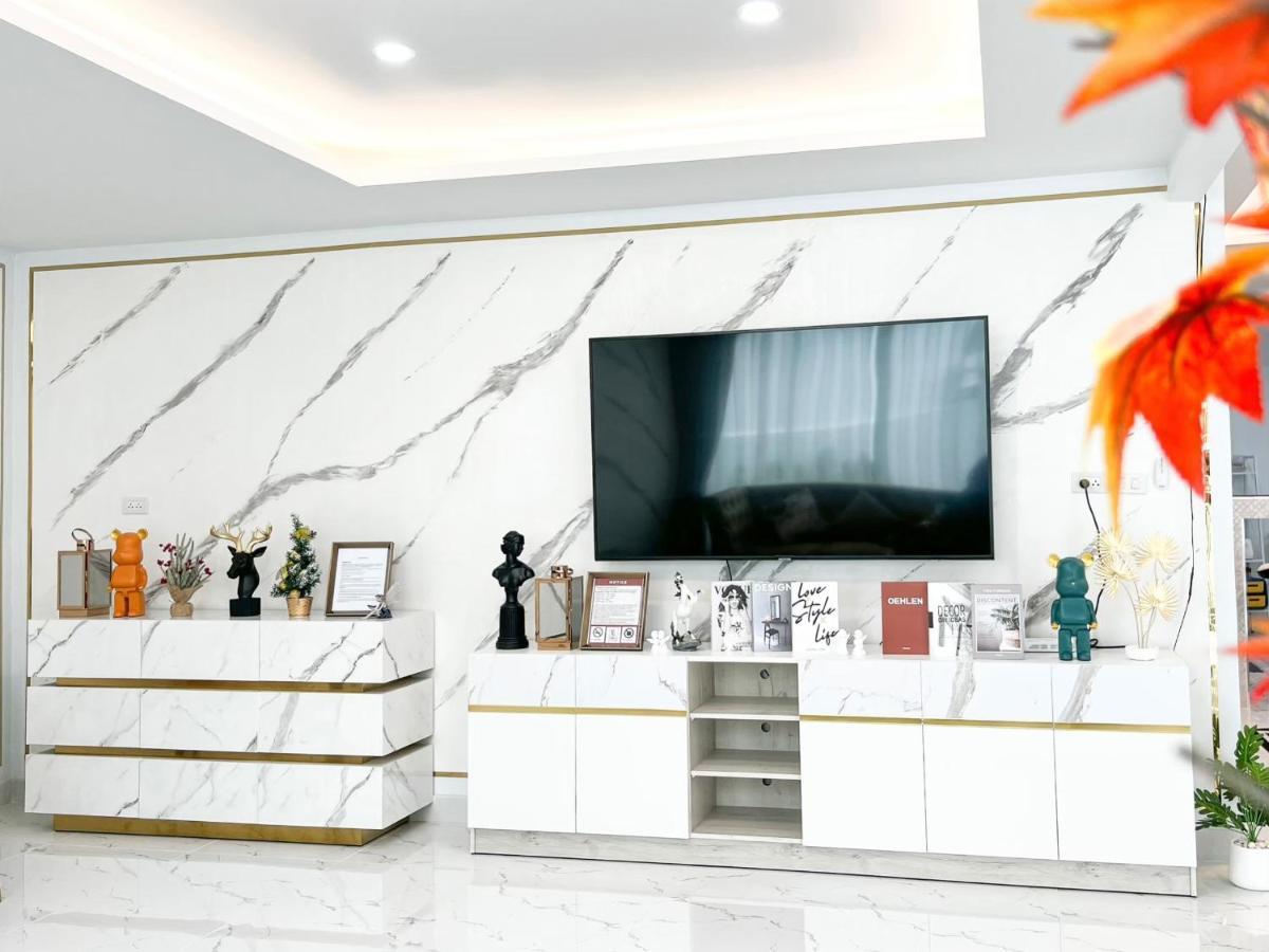 Villa Modern Luxury House In Phuket Town *
