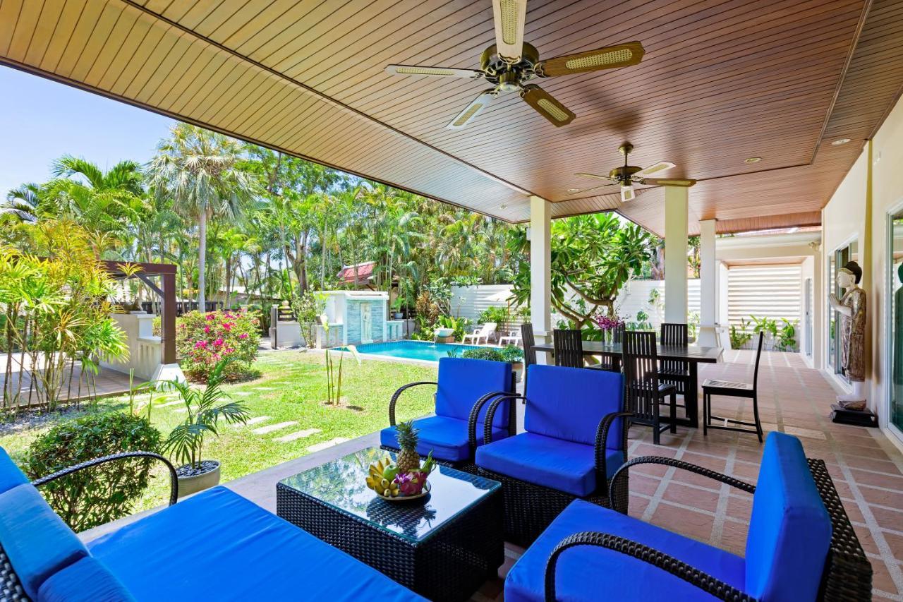 3br Barnabe With Lush Garden Villa